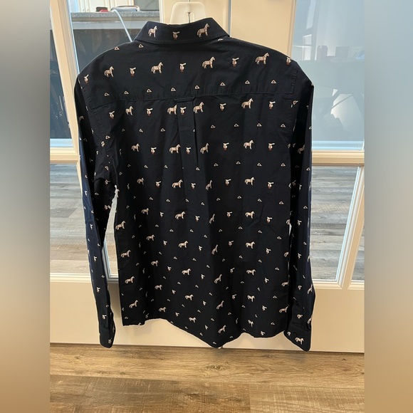 Gant Women's navy Button Down Shirt with Horse motif sz 38 (M/L) NWT - Picture 3 of 10